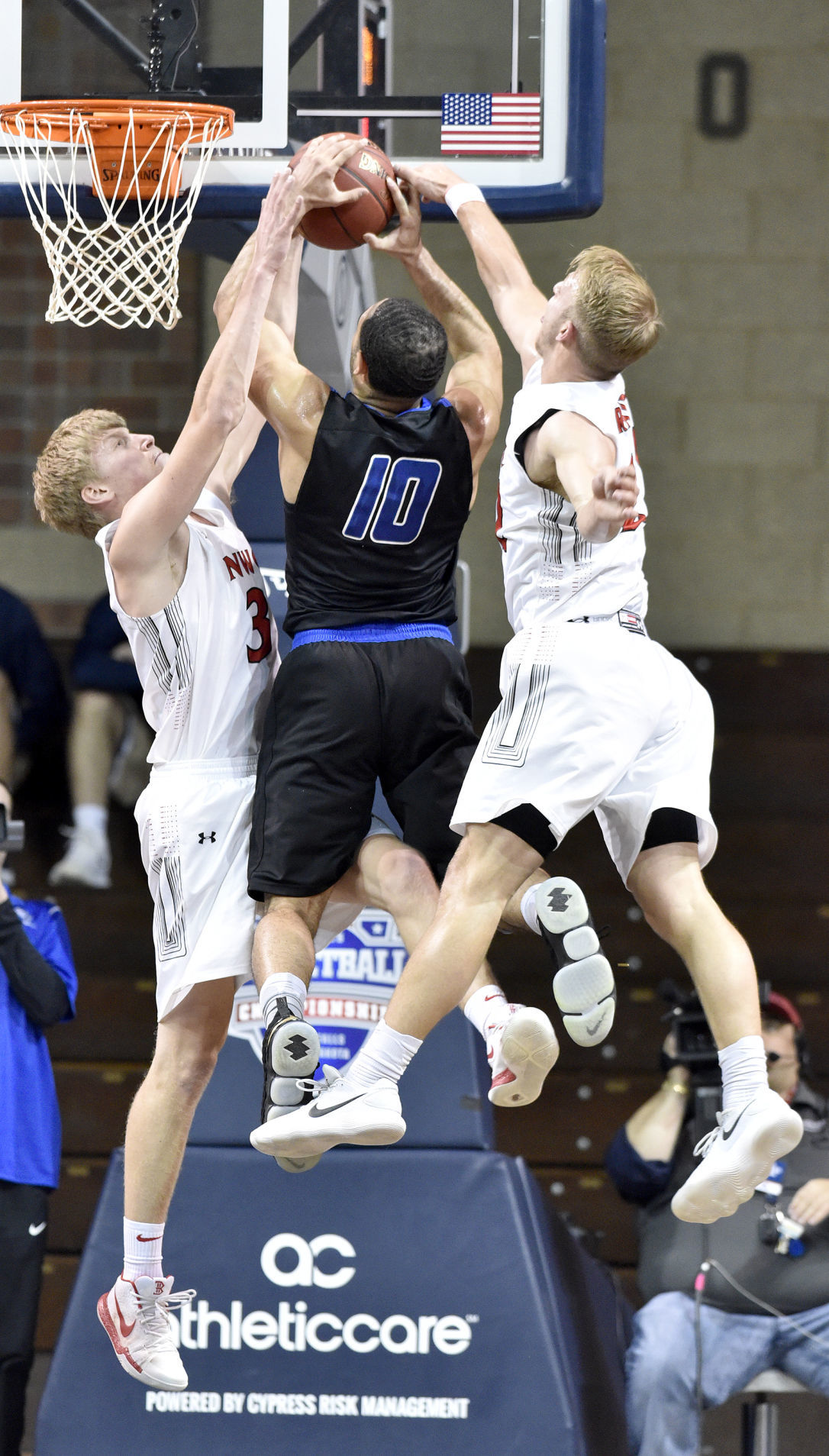 Northwestern vs St. Francis NAIA basketball